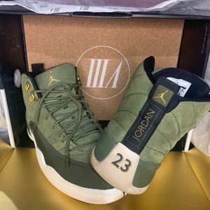 JORDAN 12 RETRO CHRIS PAUL CLASS OF 2003 $200